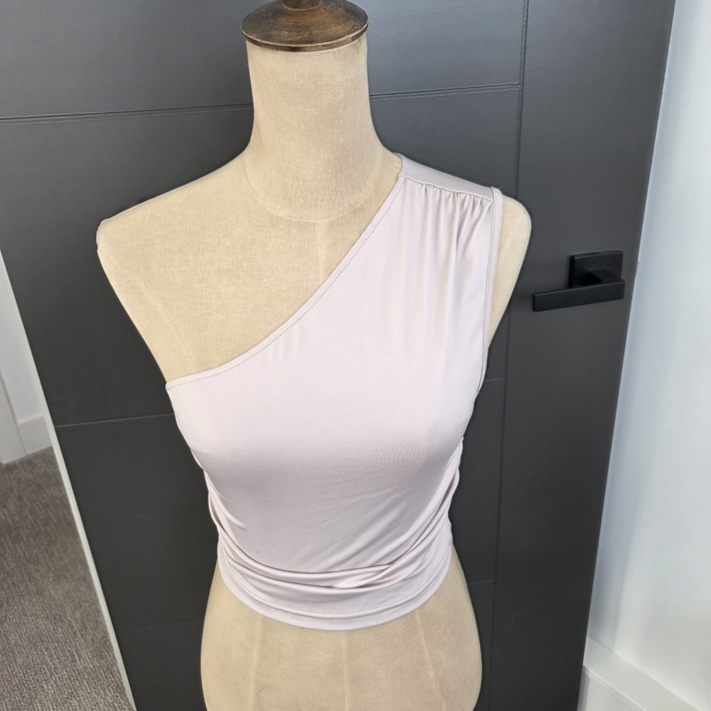New One-Shoulder Light Pink Top